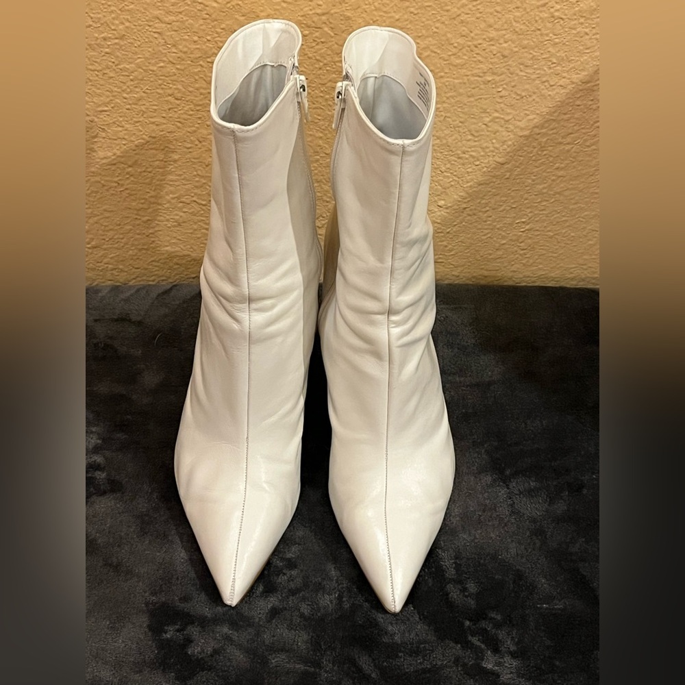 Steve Madden Cream Heeled Boots - Picture 2 of 12